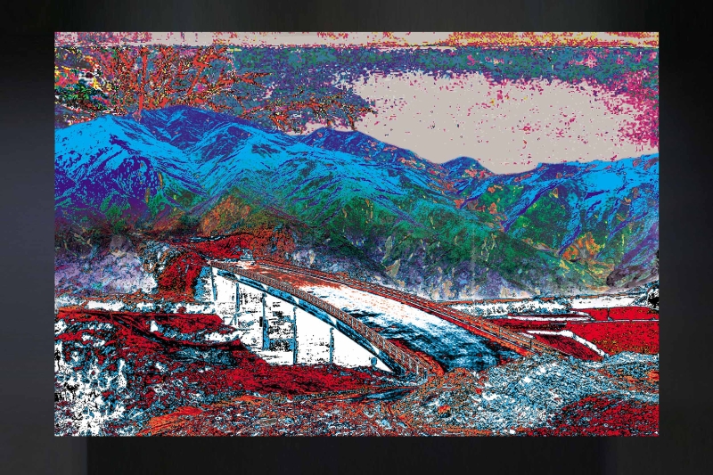 「2個計劃—騆瑜個展」作品：《檔案風景－藍山》，96x64cm，Inkjet print on archival paper with diasec mount finishing，2019